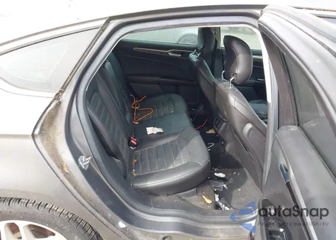 2014 Ford Fusion Se z USA, uszkodzony, nr VIN 1FA6P0HD0E5358938